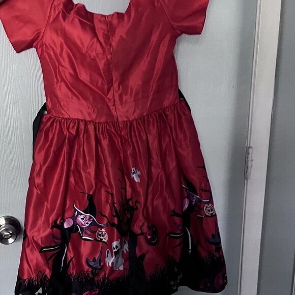New Red Halloween Dress with Witches Ghosts Pumpkins and More Size 10-12 - Picture 4 of 4